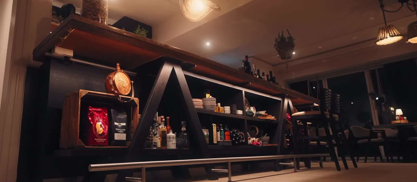 Die neu gestaltete Bar im Restaurant Pegasos